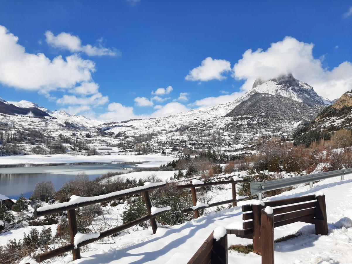 El Balcon Del Garmo Villa Sallent De Gallego Luaran gambar